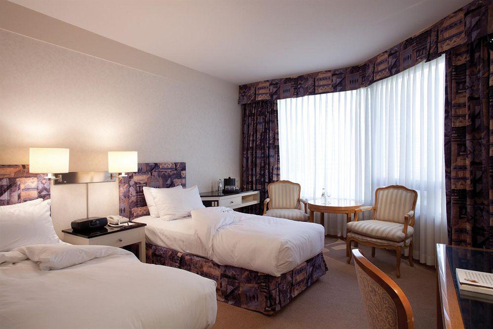 Metropolitan Hotel Ванкувер Экстерьер фото