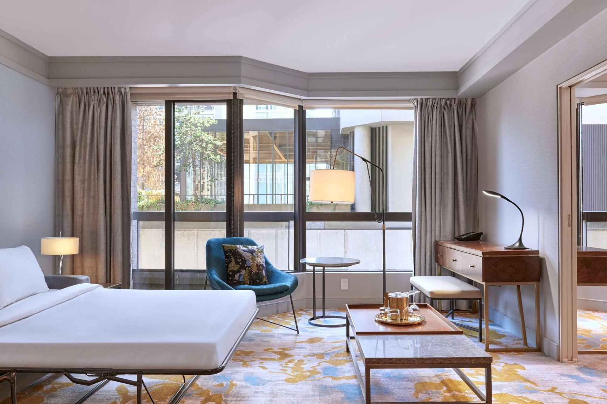Metropolitan Hotel Ванкувер Экстерьер фото