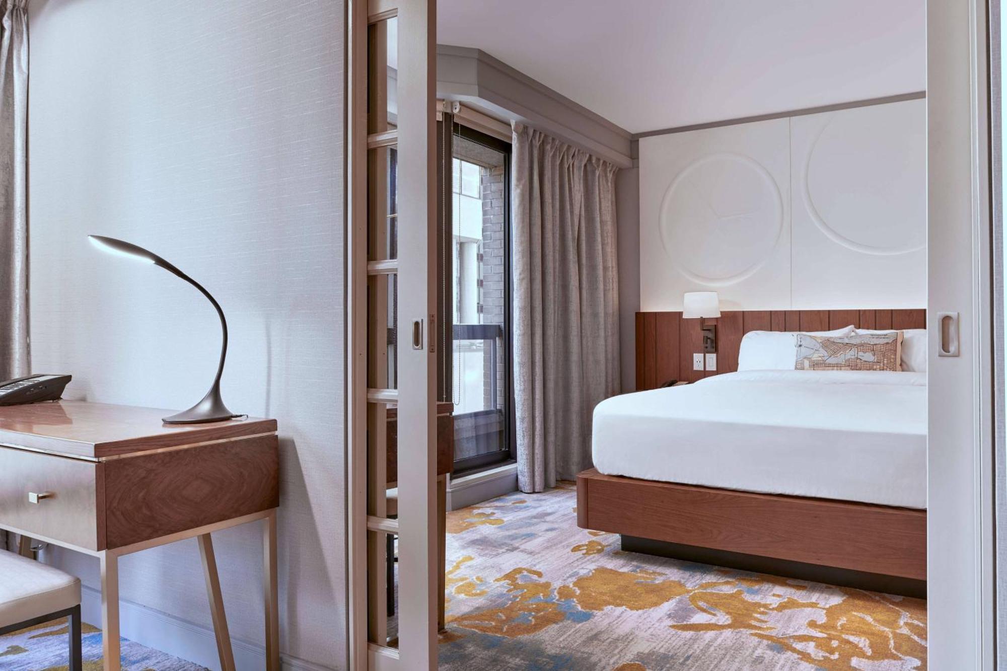 Metropolitan Hotel Ванкувер Экстерьер фото